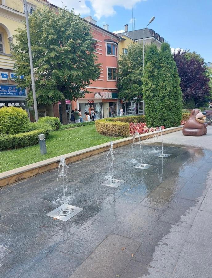 Hotel Kredo Szliven Kültér fotó
