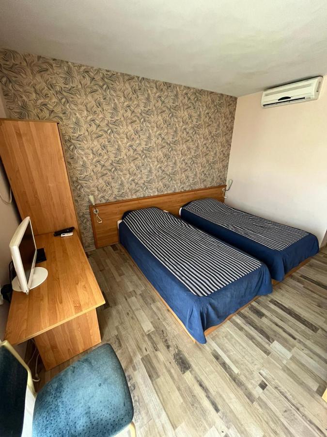 Hotel Kredo Szliven Kültér fotó