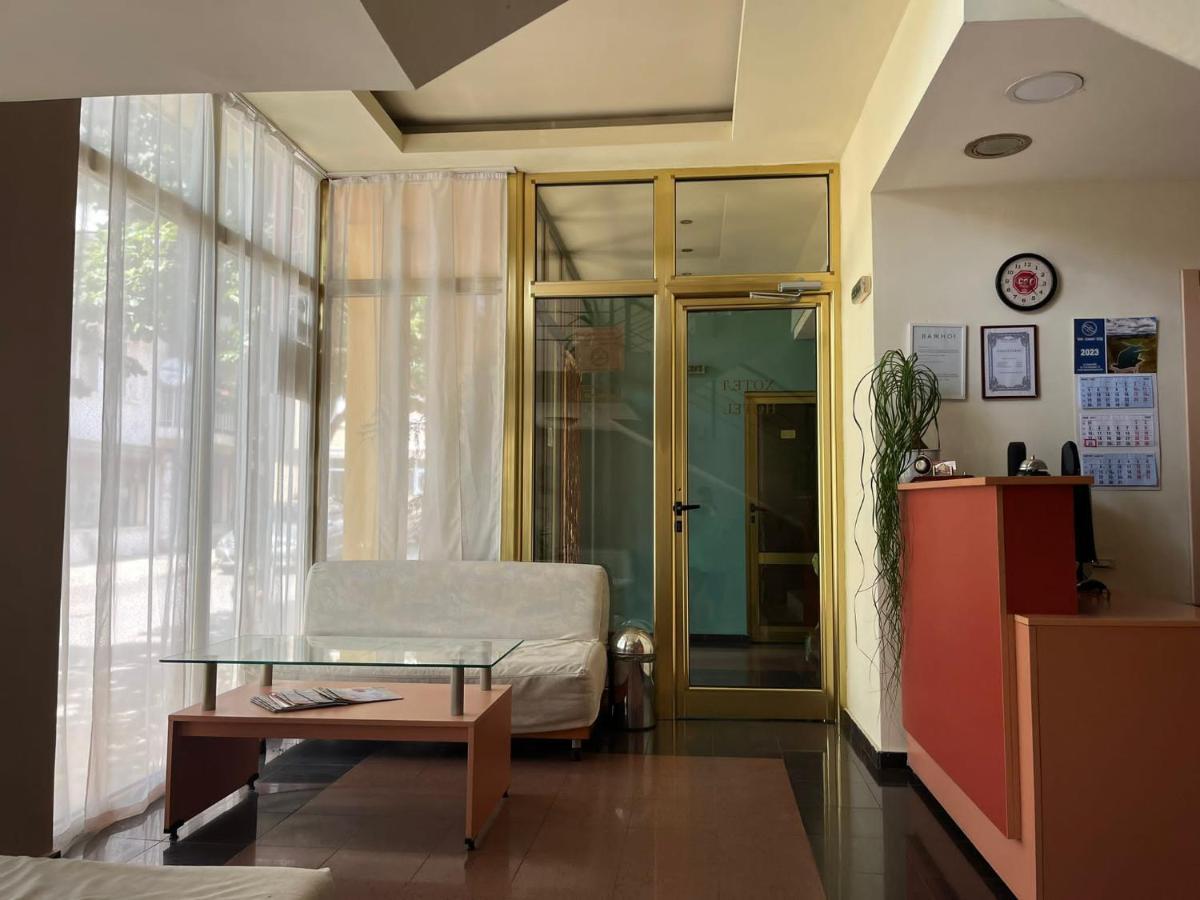 Hotel Kredo Szliven Kültér fotó