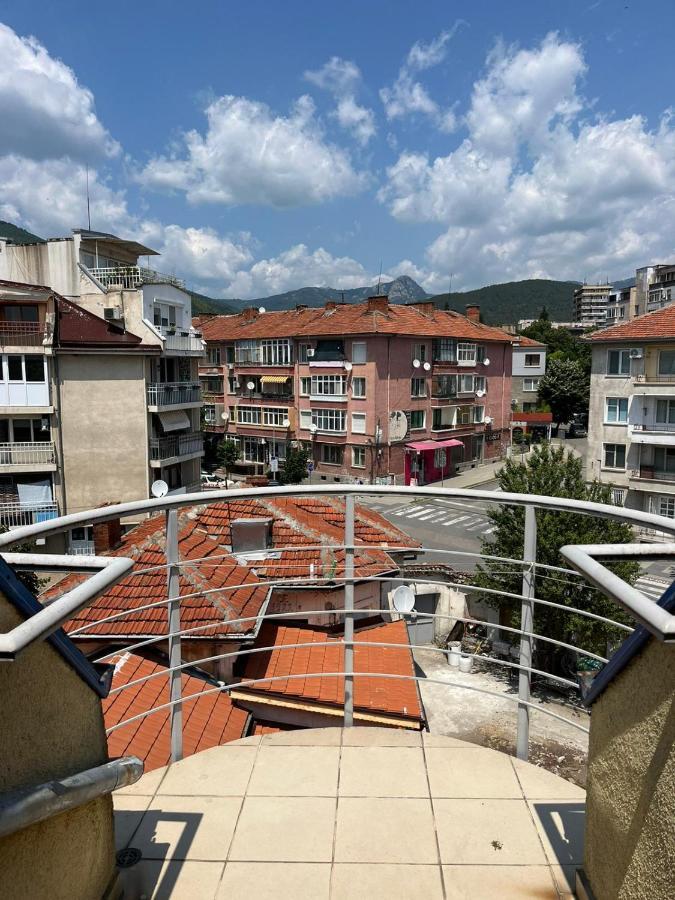 Hotel Kredo Szliven Kültér fotó